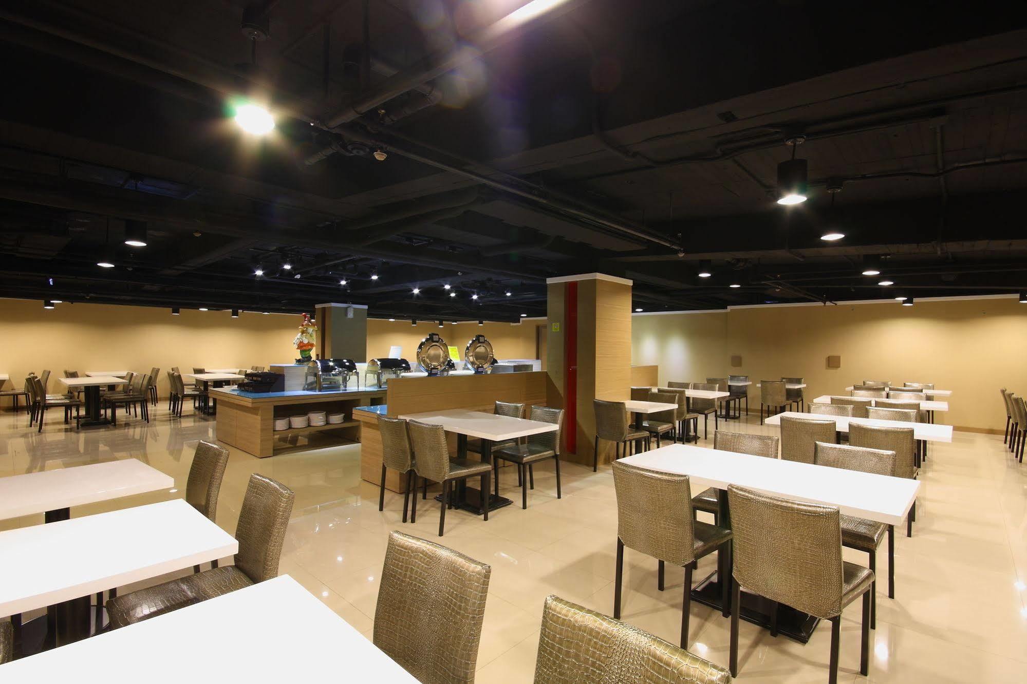 Fish Hotel Hualien Exterior foto