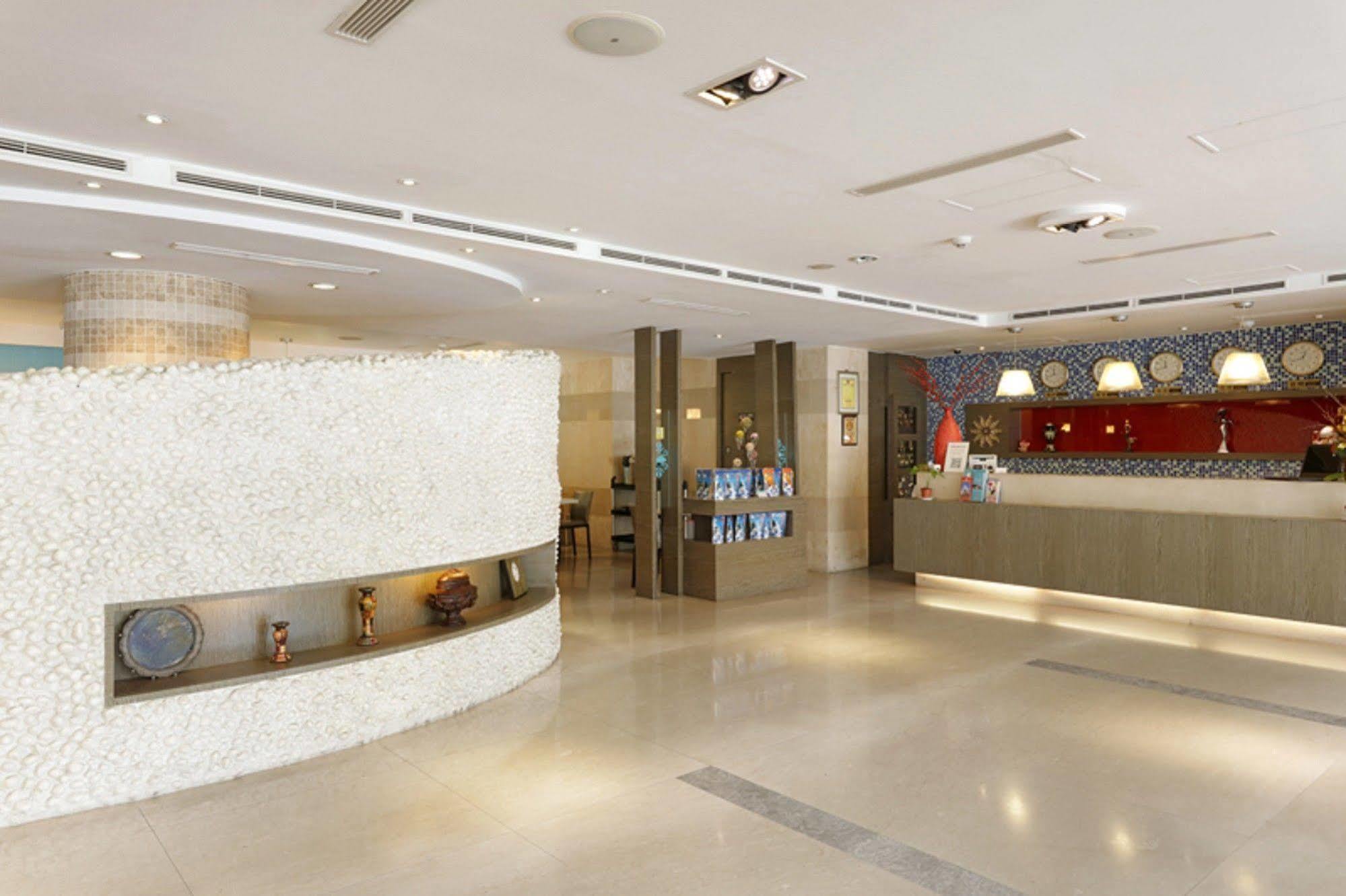 Fish Hotel Hualien Exterior foto